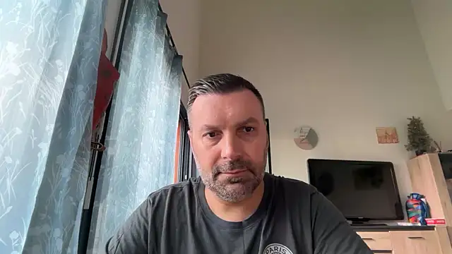 Snapshot of coolsmith81 chatting on June 2026 07:43:01 AM coolsmith81 online show from June 2026 07:43:01 AM