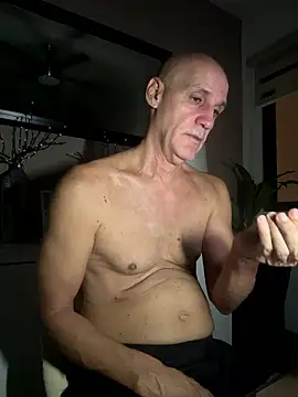 Elosoo online show from January 2026 11:01:01 AM