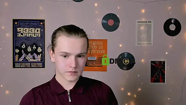 Snapshot of leo_void chatting on December 2025 09:36:01 AM leo void online show from December 2025 09:36:01 AM