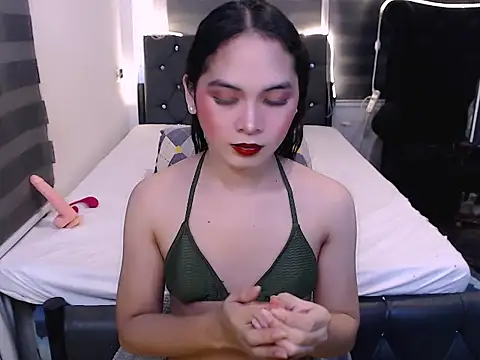 sylvannia cumslut online show from December 2025 02:16:02 AM