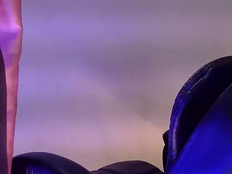 cute girl1213 online show from December 2025 03:54:01 PM