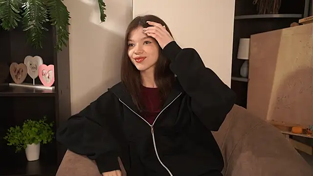 Snapshot of HalleyMedearis chatting on December 2025 09:14:01 AM HalleyMedearis online show from December 2025 09:14:01 AM