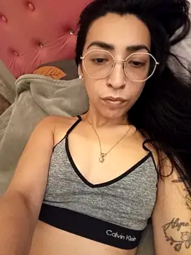 Yani-14 online show from May 2026 11:46:02 PM