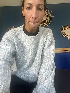 Soniaxxx31 online show from November 2025 12:18:01 PM