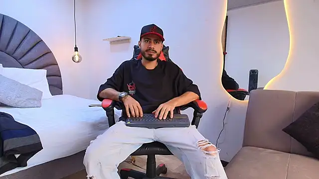 MatthewCullen online show from February 2026 09:36:02 PM