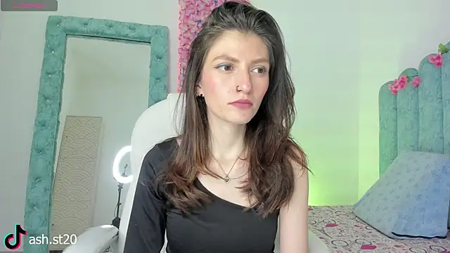 Snapshot of Ash_20_ chatting on July 2026 08:18:02 PM Ash 20 online show from July 2026 08:18:02 PM
