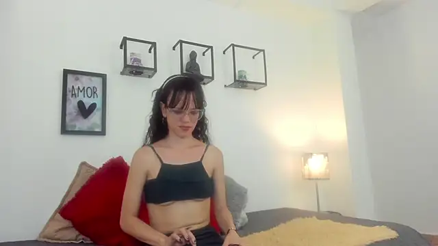 LindaWalker  online show from December 2025 07:01:02 PM