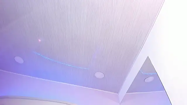 salome moon  online show from April 2026 11:48:01 AM