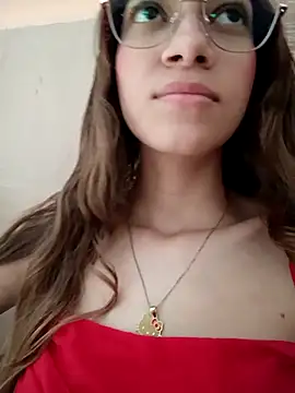 Vanneskk online show from December 2025 01:37:02 PM