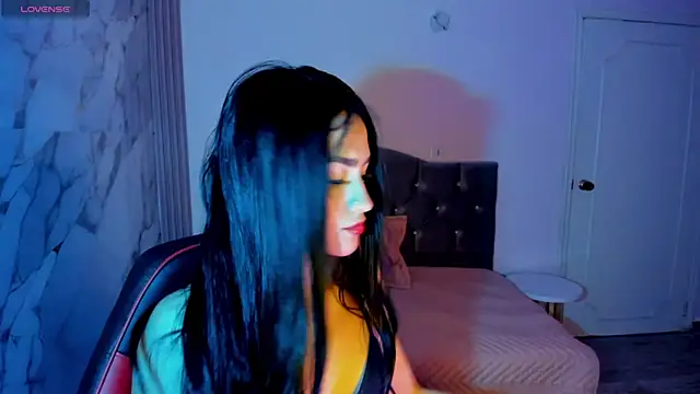 veronica blakee online show from December 2025 03:55:01 AM