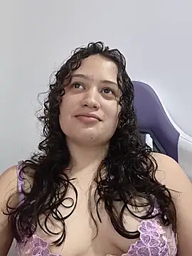 Alana 444 online show from May 2026 04:32:02 AM