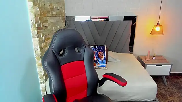 BRIAGALVIN4 online show from December 2025 07:31:01 PM