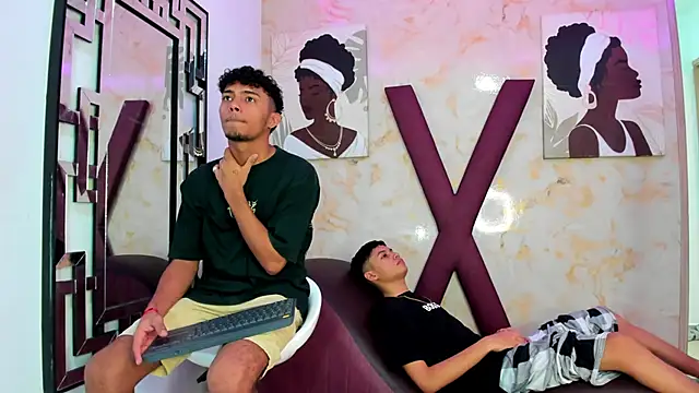 Snapshot of COUPLES_BOYS chatting on February 2026 01:24:02 AM COUPLES BOYS online show from February 2026 01:24:02 AM