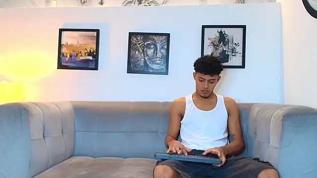 COUPLES BOYS online show from March 2026 01:21:01 AM