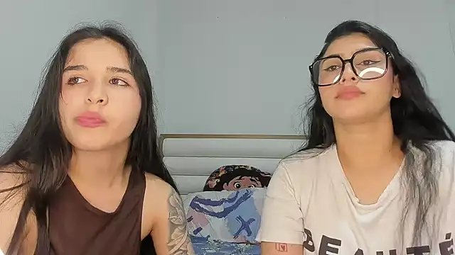 Snapshot of ROUS_SWEET_ chatting on May 2026 04:18:02 AM ROUS SWEET online show from May 2026 04:18:02 AM