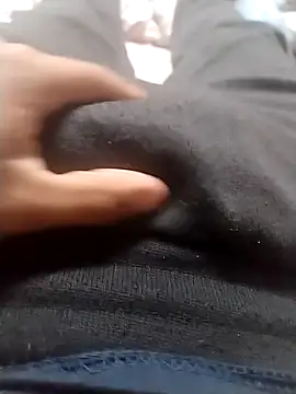 Snapshot of Yordivil1 chatting on December 2025 06:18:01 AM Yordivil1 online show from December 2025 06:18:01 AM