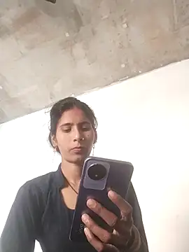 SassyDiy online show from March 2026 03:32:01 AM