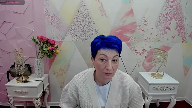 Nancy walker1 online show from November 2025 11:45:01 AM