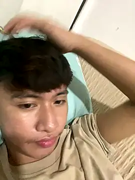Snapshot of asiantwink0000 chatting on December 2025 07:20:02 PM asiantwink0000 online show from December 2025 07:20:02 PM
