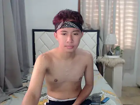 Snapshot of asiantwink0000 chatting on February 2026 07:25:01 AM asiantwink0000 online show from February 2026 07:25:01 AM