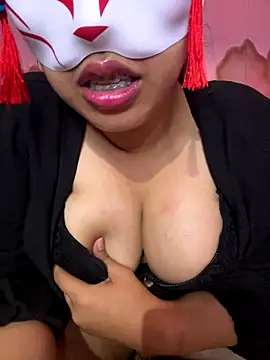 Julia Sari00 online show from November 2025 06:43:02 PM