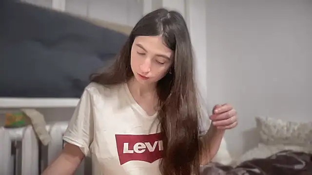 Aphr0ditee online show from February 2026 04:05:02 PM