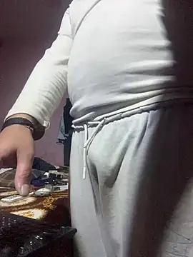 Saxymood1111 online show from February 2026 02:28:01 PM