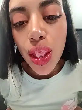 Violett  Rose online show from December 2025 12:30:01 AM