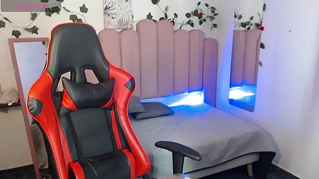 Snapshot of Mike_bj chatting on December 2025 12:07:01 AM Mike bj online show from December 2025 12:07:01 AM