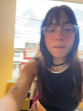 Mia fiire online show from December 2025 07:53:02 PM