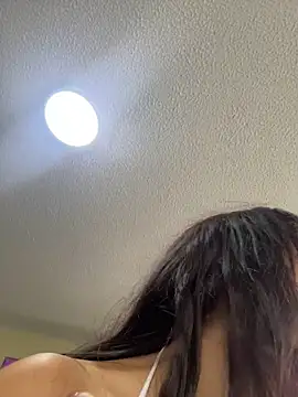 Snapshot of Mia_fiire chatting on April 2026 07:12:01 PM Mia fiire online show from April 2026 07:12:01 PM