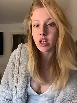 RosieLovexoxx online show from January 2026 01:15:02 PM