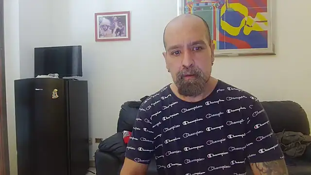 Snapshot of AMIRDIB2025 chatting on July 2026 01:54:02 PM AMIRDIB2025 online show from July 2026 01:54:02 PM