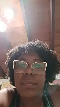 Snapshot of ChanneldelaCroix chatting on February 2026 04:42:01 AM ChanneldelaCroix online show from February 2026 04:42:01 AM