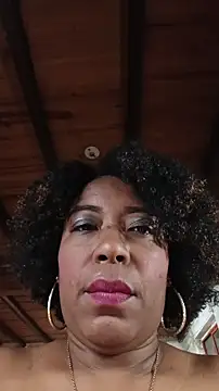 Snapshot of ChanneldelaCroix chatting on February 2026 06:59:02 AM ChanneldelaCroix online show from February 2026 06:59:02 AM