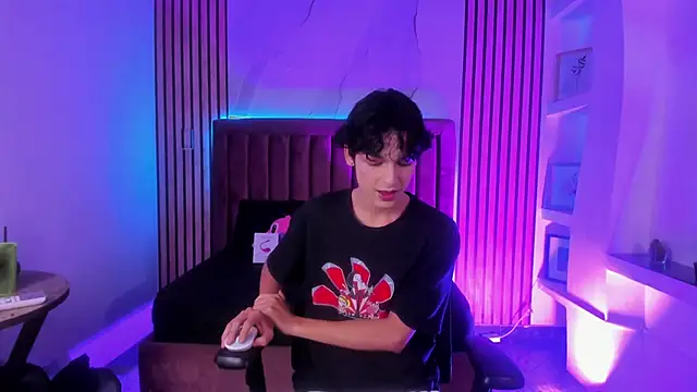 SthepanodiMonaco online show from February 2026 08:18:01 PM