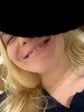 d0uble trouble online show from November 2025 07:05:02 PM