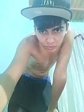 Snapshot of kirito_22cm chatting on November 2025 04:04:01 AM kirito 22cm online show from November 2025 04:04:01 AM