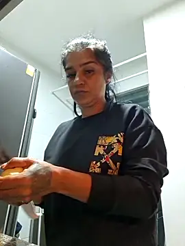 sweetCatallina online show from February 2026 09:50:01 AM