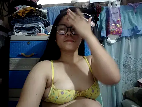 xxdreamgirl69 online show from April 2026 04:46:01 AM