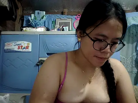 Snapshot of xxdreamgirl69 chatting on June 2026 10:18:01 AM xxdreamgirl69 online show from June 2026 10:18:01 AM
