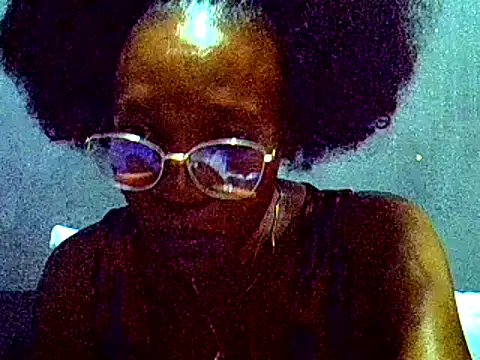 PreettyTee online show from April 2026 02:16:01 AM