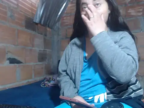 sammyyblondee online show from November 2025 02:42:01 PM