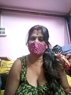 Snapshot of me-pari-hu chatting on February 2026 05:19:02 PM me-pari-hu online show from February 2026 05:19:02 PM