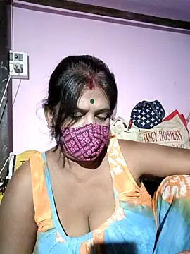 Snapshot of me-pari-hu chatting on February 2026 05:35:02 PM me-pari-hu online show from February 2026 05:35:02 PM