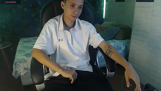 LucassSmith11 online show from April 2026 06:38:01 PM