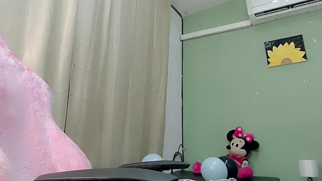 Mishell hot  online show from January 2026 08:14:02 PM