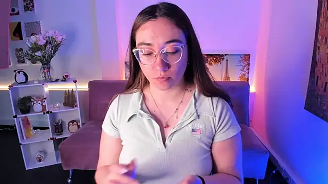 SwettieSammy online show from April 2026 12:10:01 PM