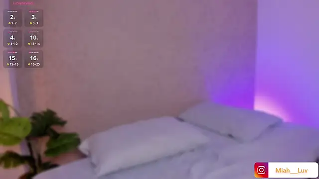 miah luv online show from February 2026 08:05:01 PM