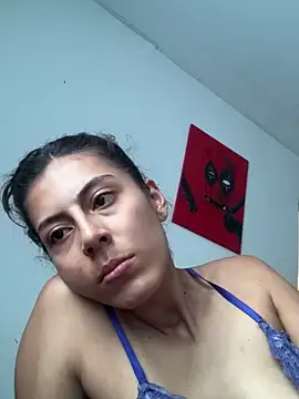 laia williamss online show from December 2025 02:01:02 PM